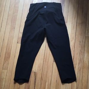 Lululemon Black Cropped pants